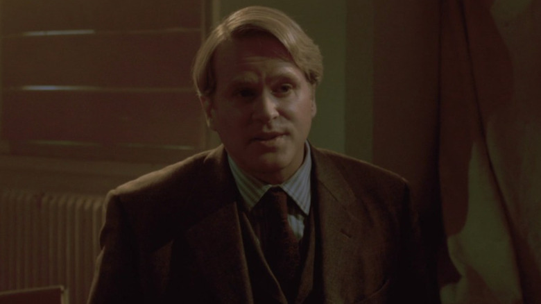 Cary Elwes smirking