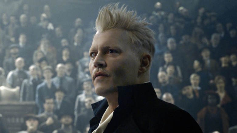 Grindelwald talking to crowd