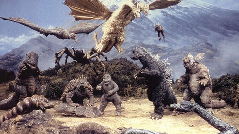 Godzilla and friends fight Ghidorah