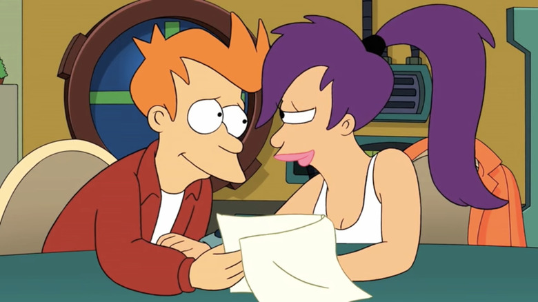 Fry and Leela canoodle