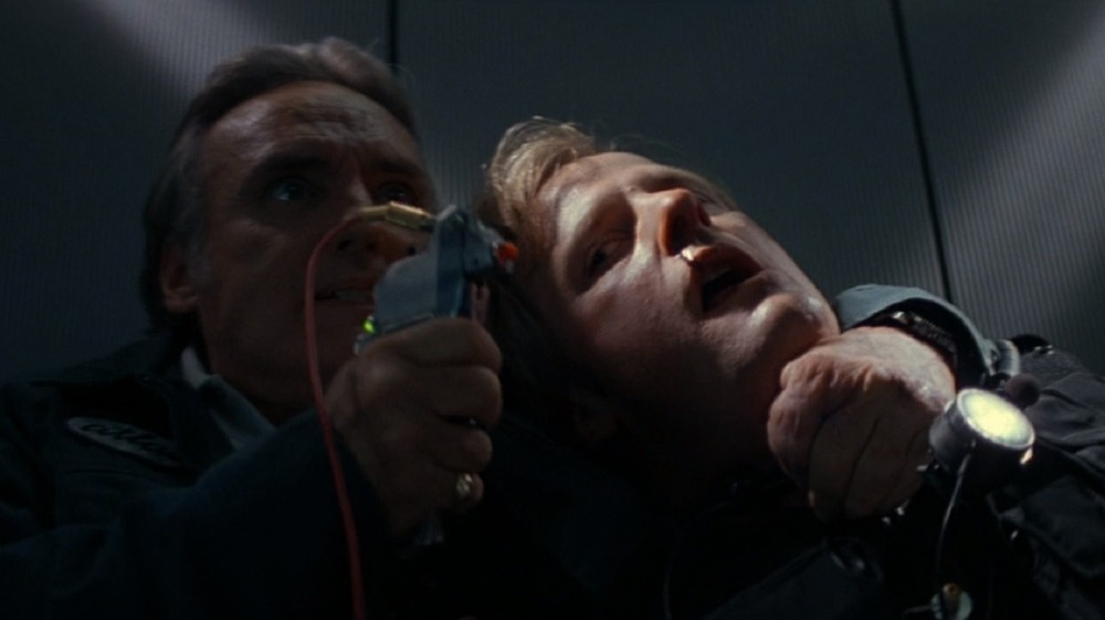 Stick-up scene in Speed