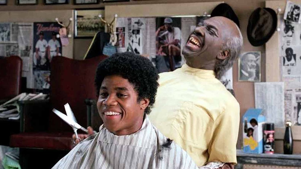 Eddie Murphy as barber with Cuba Gooding