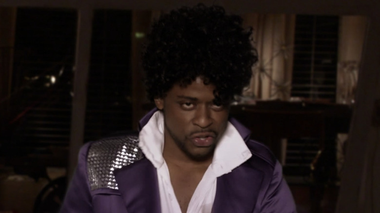 Gus dresses as Prince on Psych