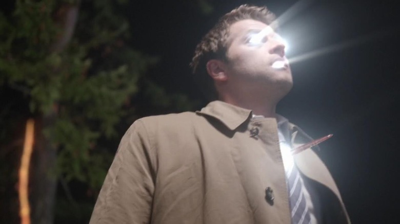 Castiel dies, again (and not for the last time), in "All Along the Watchtower"