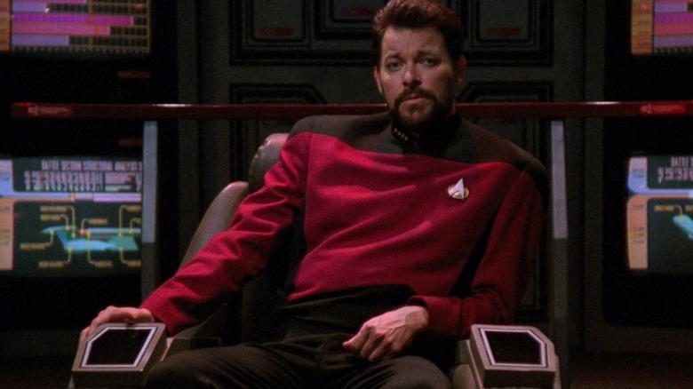 Riker sits in the captain's chair