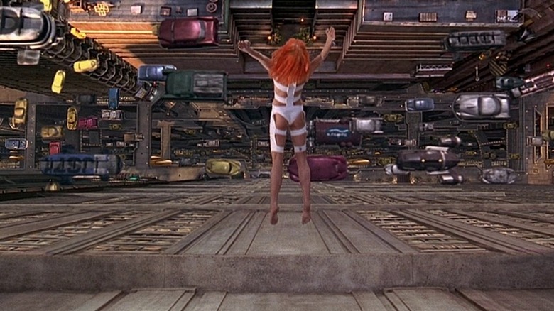 Leeloo jumping off building