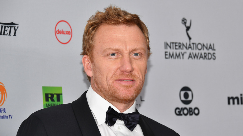 Kevin McKidd wearing a tuxedo