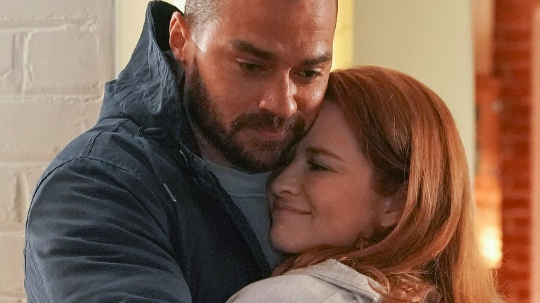 Jackson Avery and April Kepner hugging