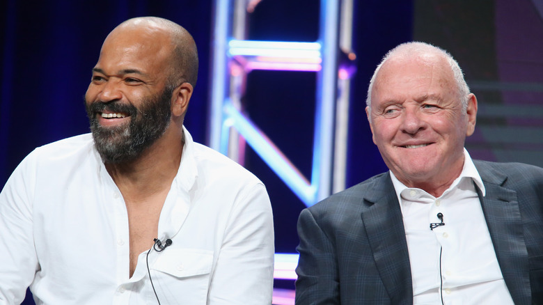 Jeffrey Wright and Anthony Hopkins speaking