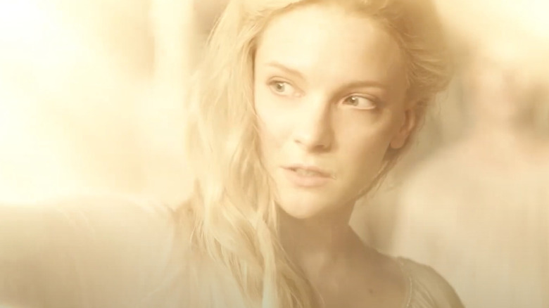 Galadriel looks into the light