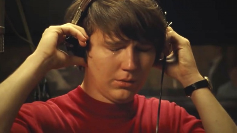 Paul Dano crying as Brian Wilson in Love & Mercy