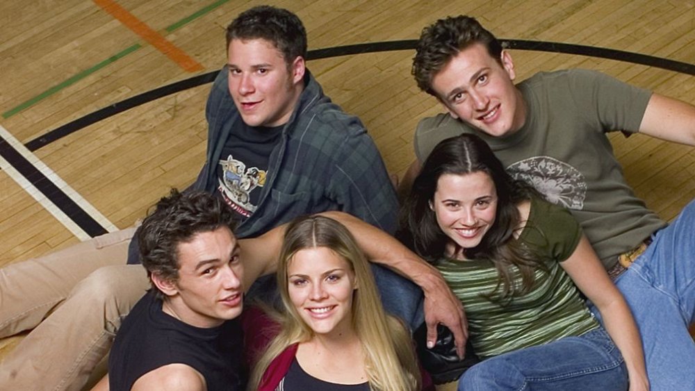 Seth Rogen, Jason Segel, James Franco, Busy Philipps, and Linda Cardellini in Freaks and Geeks