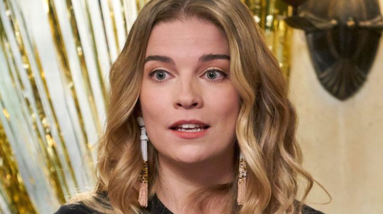 Schitt's Creek' star Annie Murphy talks about new AMC sitcom