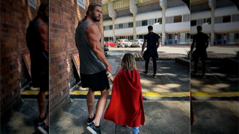 Chris Hemsworth with son 