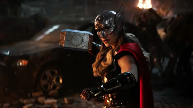 Jane Foster wielding Mjolnir 