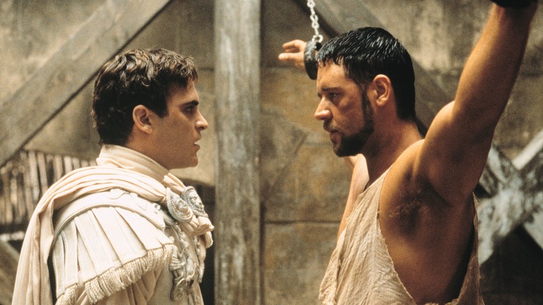 Russell Crowe in chains 