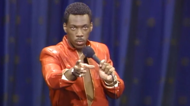 Eddie Murphy throws show