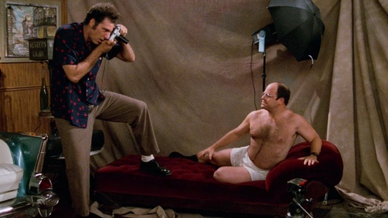 Kramer takes photos of George