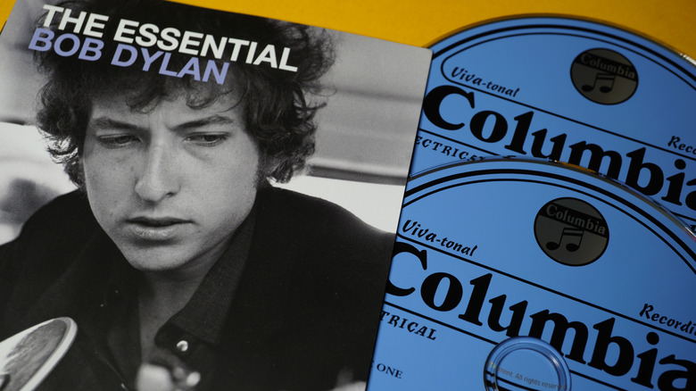 The Essential Bob Dylan album cover and CDs