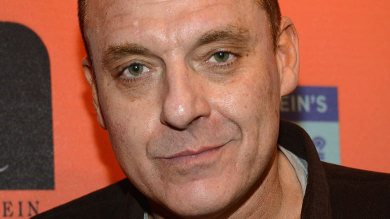 Tom Sizemore staring