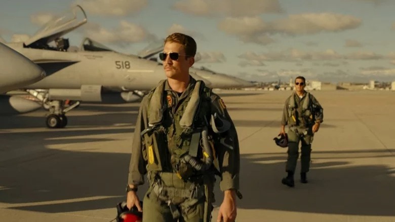 Bradley Bradshaw and Maverick at an airfield