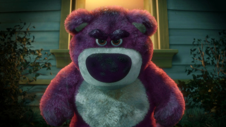 Lotso leaving Daisy's house