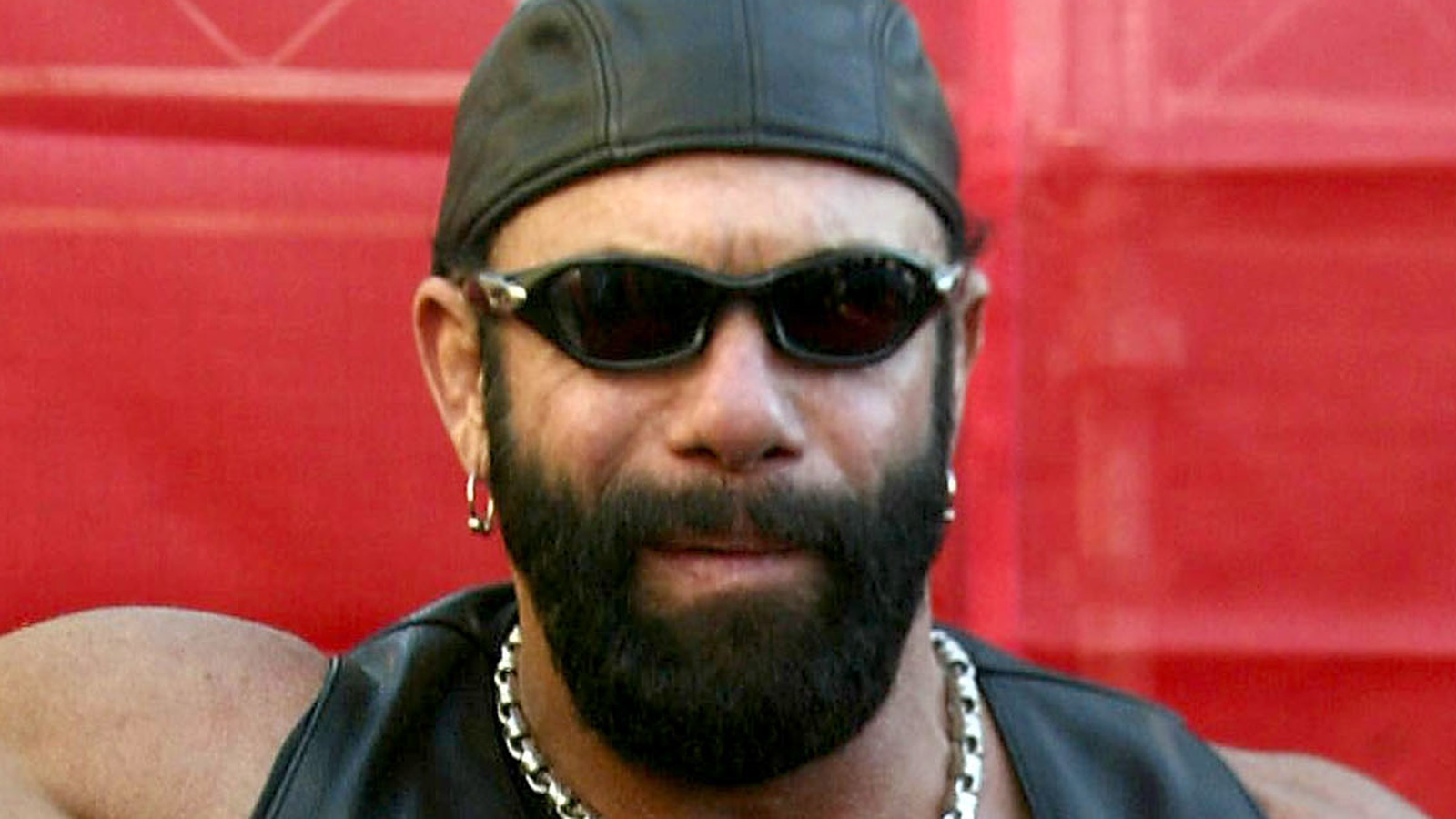 Macho Man' Randy Savage dies in car crash 'after suffering heart attack at  the wheel