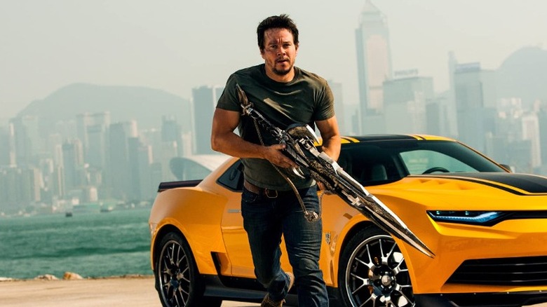 Mark Wahlberg holding weapon