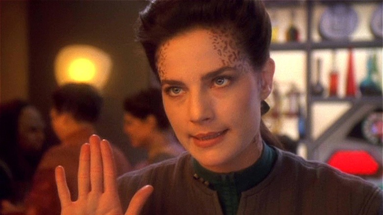 Jadzia Dax raising hand 