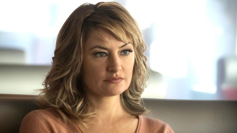 Mädchen Amick neutral expression