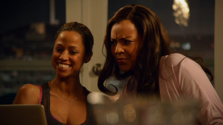 Keisha looks skeptically at a smiling Val on "Single Ladies"