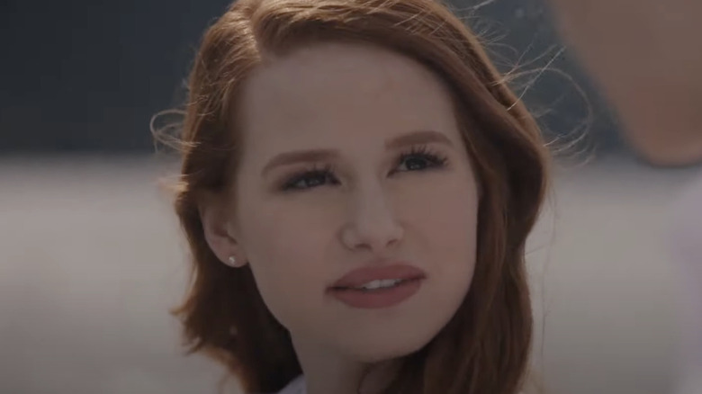 Madelaine Petsch in Riverdale