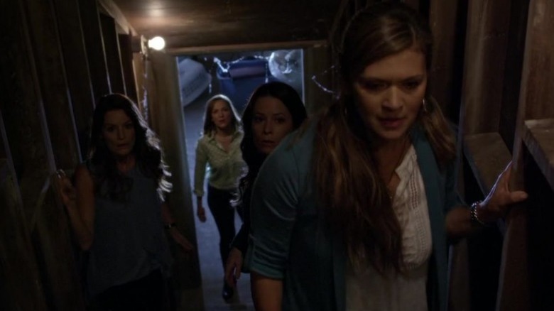 PLL Wine moms trapped