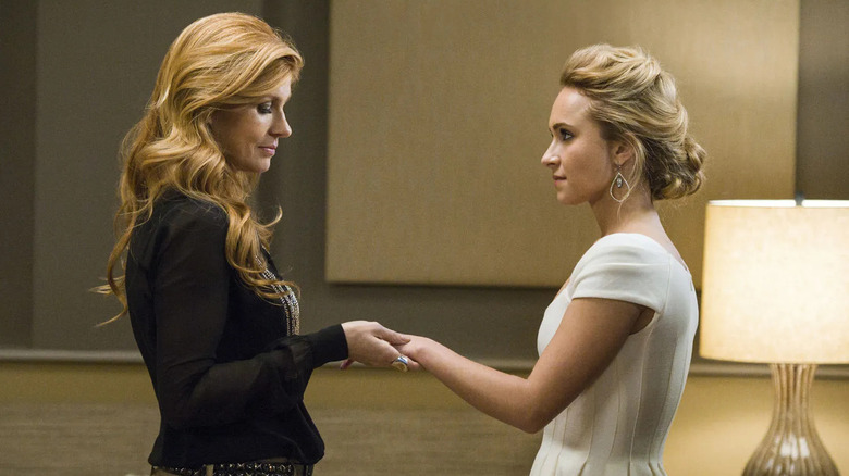 Rayna and Juliette talking