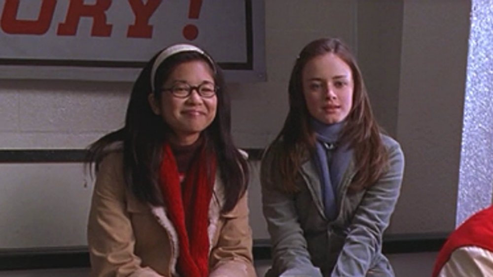 Keiko Agena as Lane and Alexis Bledel as Rory from Gilmore Girls