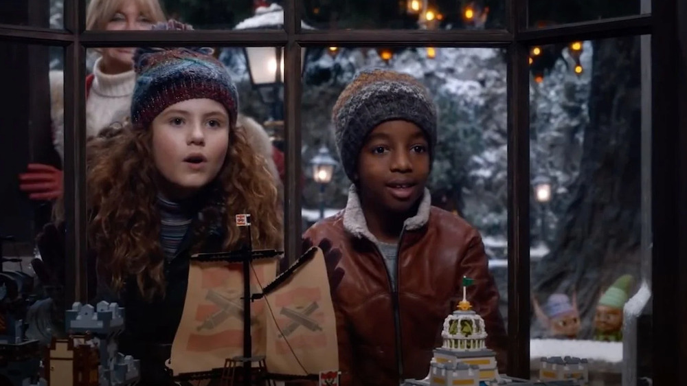 Darby Camp and Jahzir Bruno in The Christmas Chronicles 2