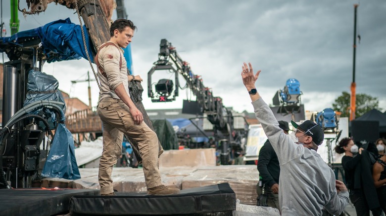 Ruben Fleischer directing Tom Holland in Uncharted