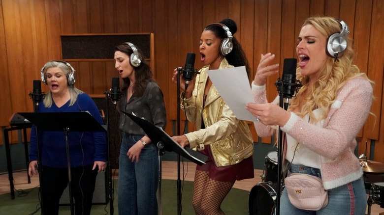 Girls5Eva cast singing