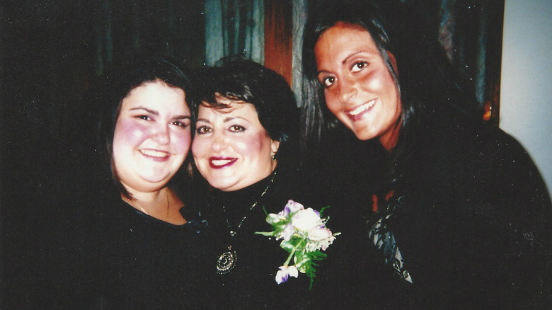 JoAnn Romain and daughters 