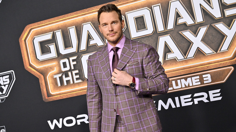 Chris Pratt wearing suit