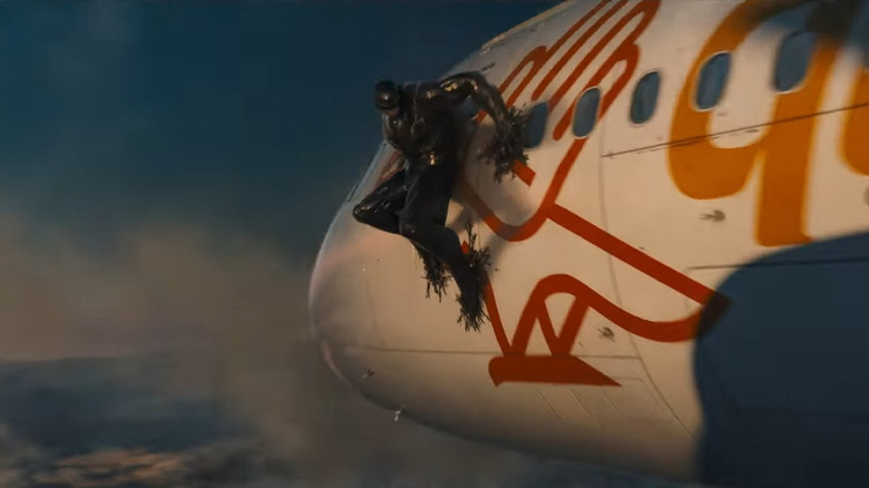 Venom riding plane exterior