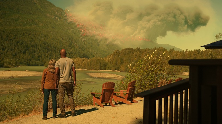 Annette O'Toole, Colin Lawrence watch fire