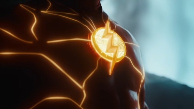 The Flash suit logo gowing