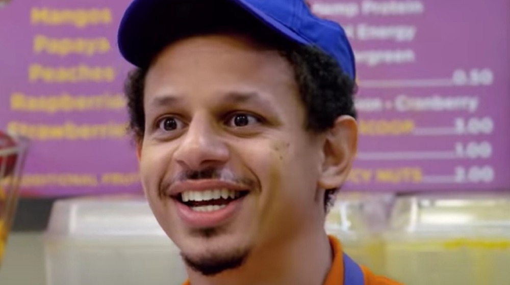 Eric Andre makes smoothies