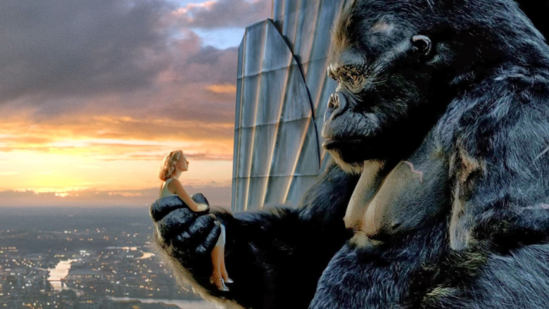 King Kong holds Naomi Watts 