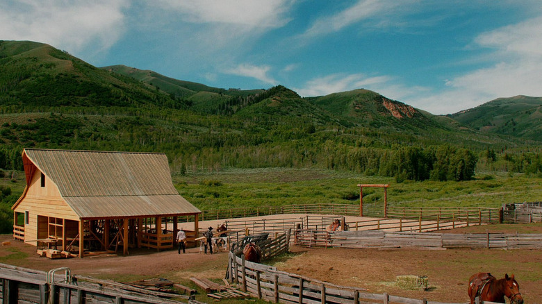 The ranch hands build more stables