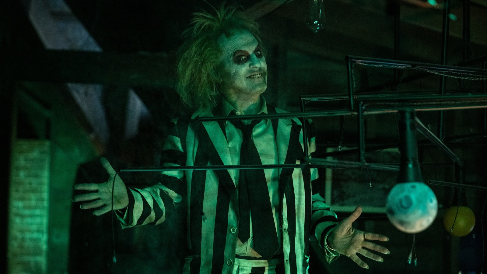 We Finally Know How Beetlejuice Died - And Possibly How He Got His Powers