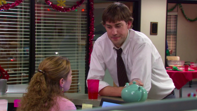 Jim Halpert talking to Pam Beesley on The Office