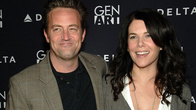 Matthew Perry and Lauren Graham smiling