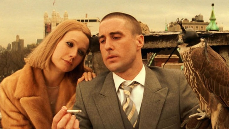 Margot and Richie Tenenbaum smoke